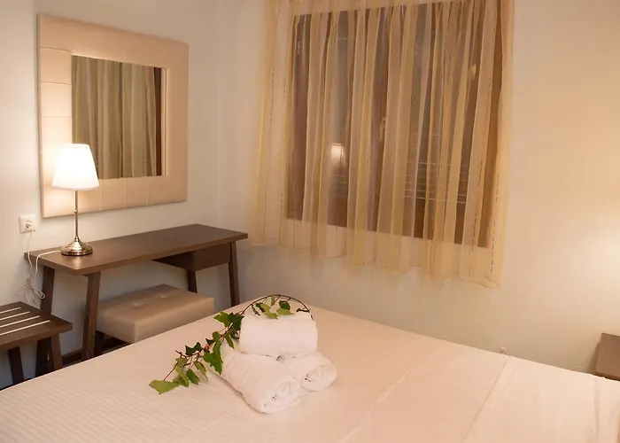 Aegialis * 沃尔沃罗