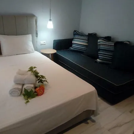 Aegialis * Βουρβουρού